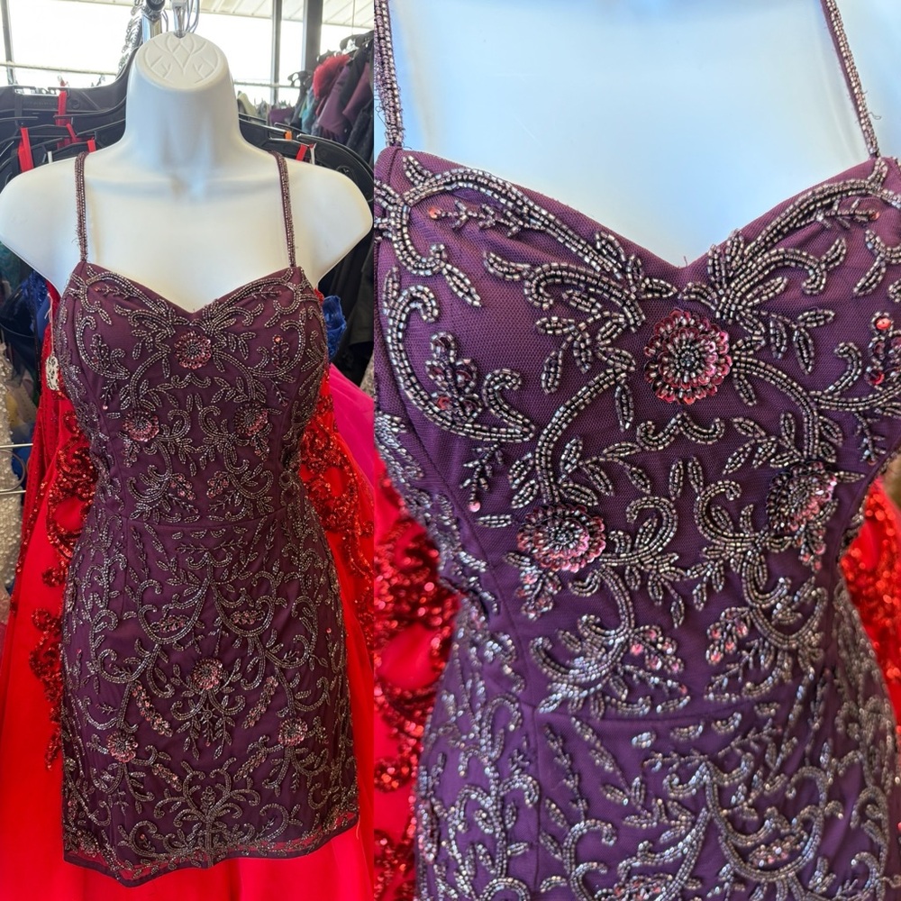 Short beaded burgundy dress by colors size 6